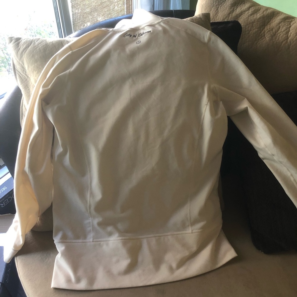 Lululemon jacket - Picture 4 of 4